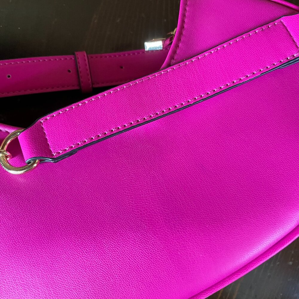 FIRM. Vintage ALDO Crossbody Shoulder Purse, Gorgeous Fuchsia & Gold. - Picture 9 of 13